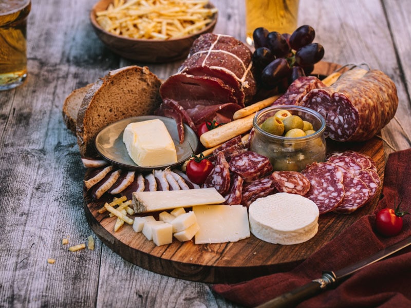 Nos produits planche aperitive aveyronnaise charcuterie fromage maison de l aveyron